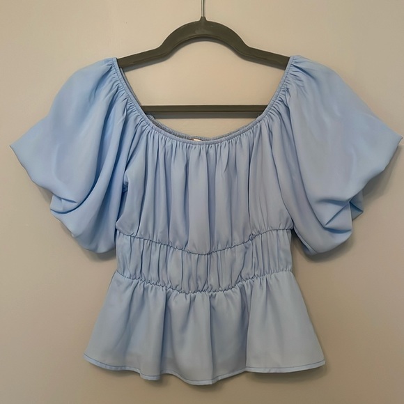 Adorable Blue Top From Altar’d State!!!! Sz XS and in smoke/pet free environment - Picture 1 of 3